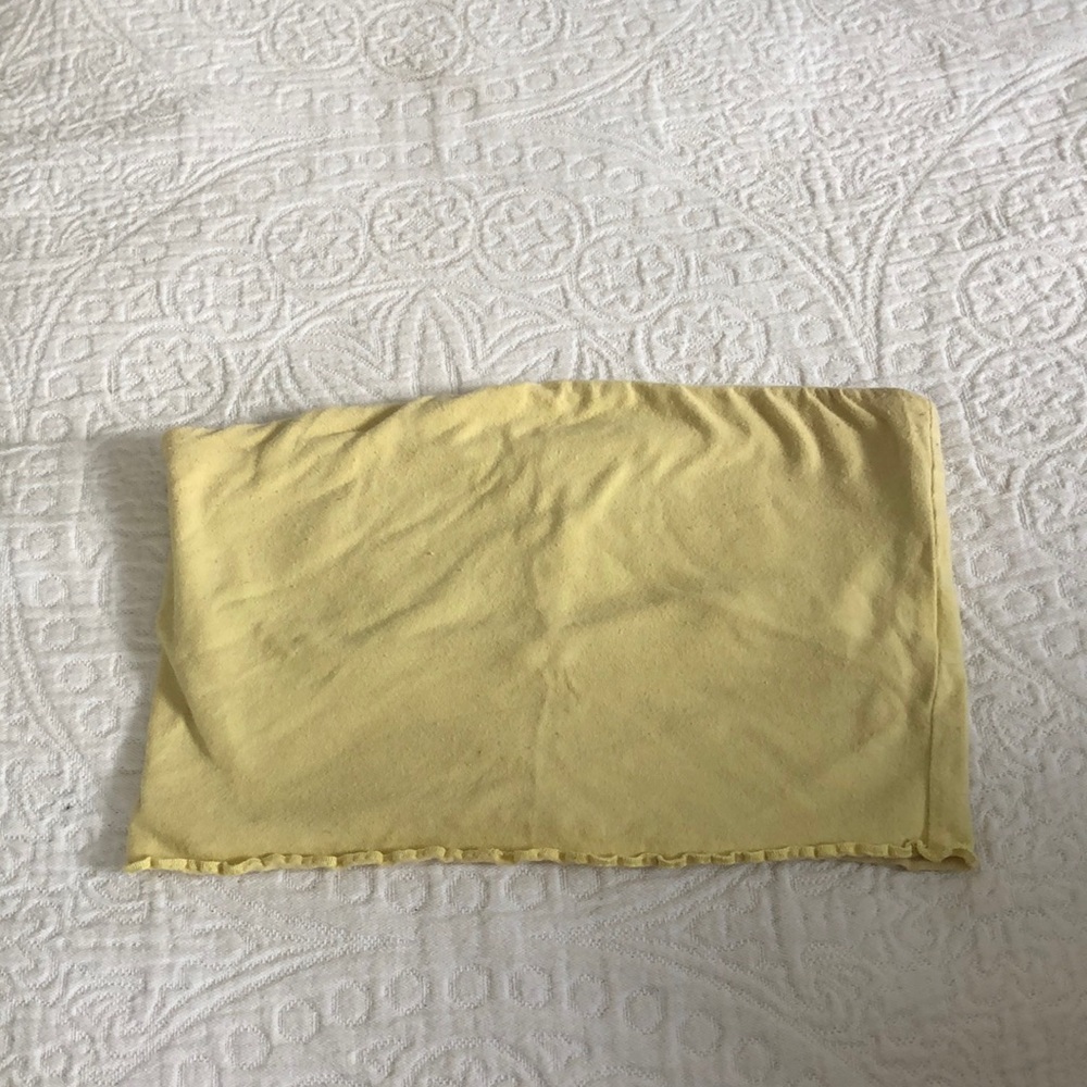 Yellow crop top!